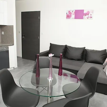 Apartment Klara *